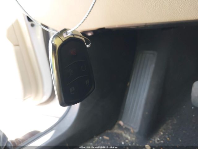 1GYKNARS0HZ234063 Cadillac Xt5 Standard