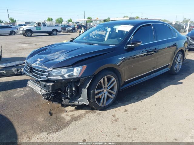 1VWDT7A3XHC015915 Volkswagen Passat 1.8t R-line
