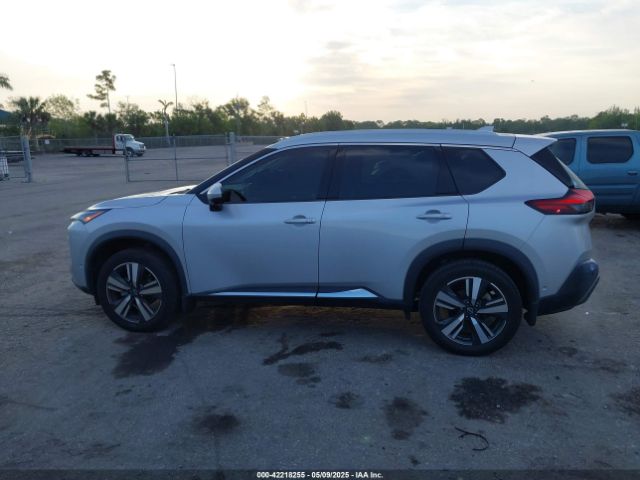5N1BT3CA6PC688497 Nissan Rogue Sl Fwd