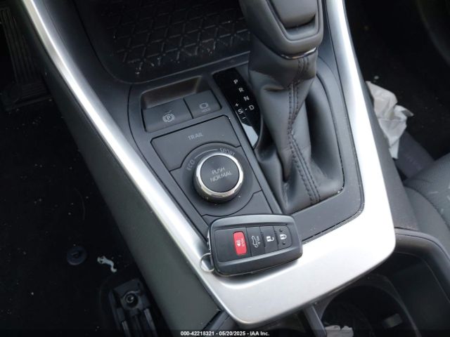 JTMRWRFV7RD217337 Toyota Rav4 Hybrid Xle
