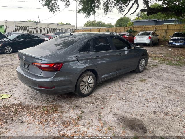 3VWC57BU6KM012822 Volkswagen Jetta