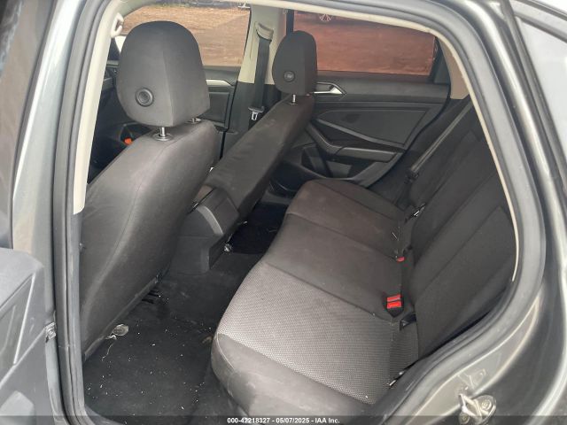 3VWC57BU6KM012822 Volkswagen Jetta