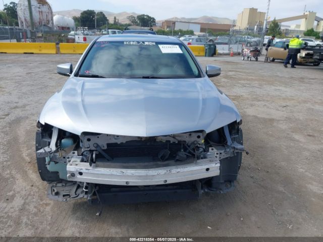 19UUB1F32HA010118 Acura TLX