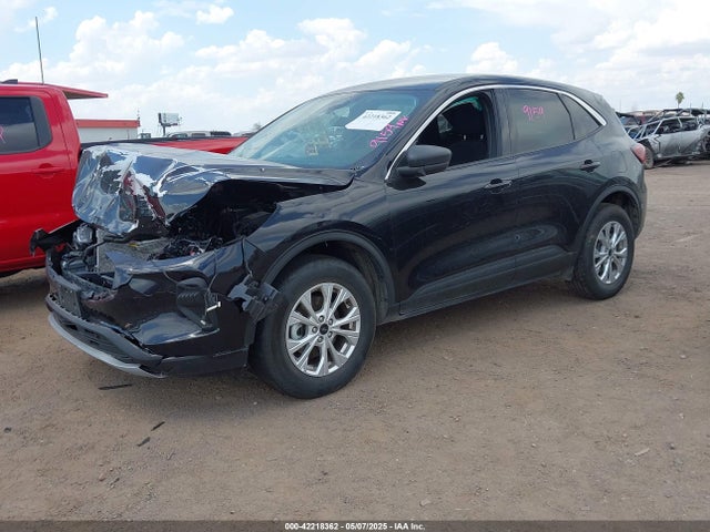 1FMCU9GN0RUA74480 Ford Escape Active