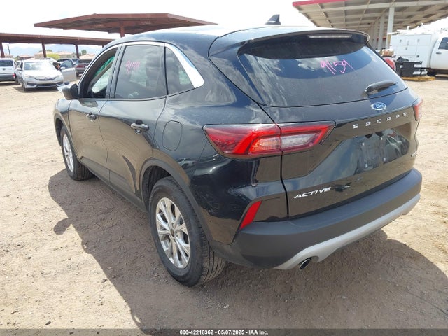 1FMCU9GN0RUA74480 Ford Escape Active