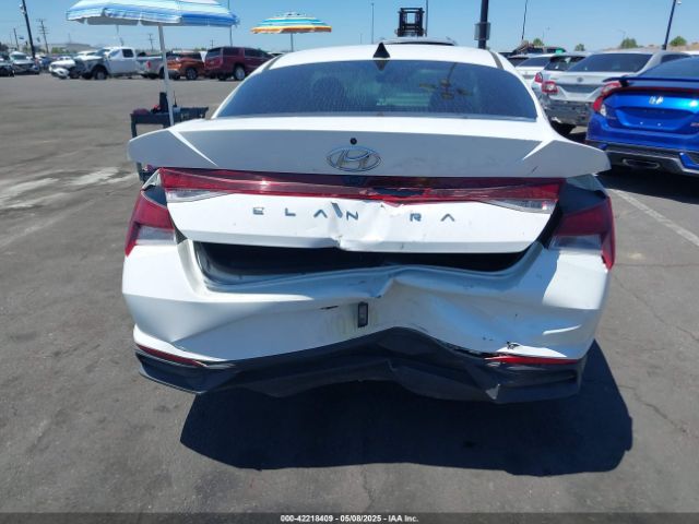 5NPLS4AG4NH053546 Hyundai ELANTRA SEL