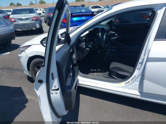 5NPLS4AG4NH053546 Hyundai ELANTRA SEL