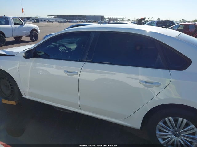Volkswagen Passat 1.8t S 2014 1VWAT7A35EC023841 Image 15