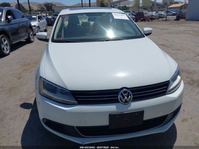 3VWD17AJ3EM443985 Volkswagen Jetta 1.8t Se