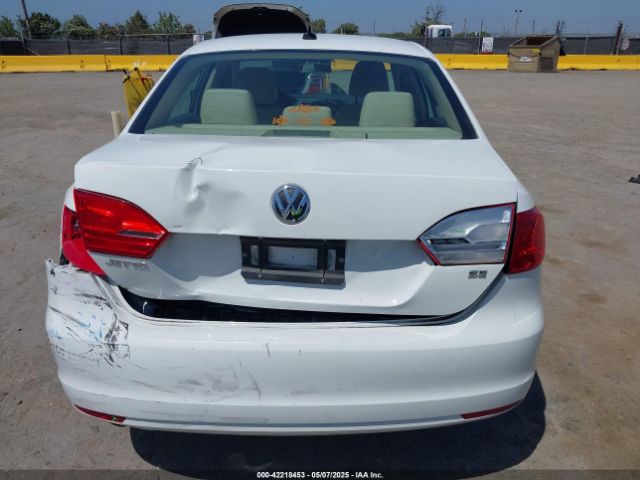 3VWD17AJ3EM443985 Volkswagen Jetta 1.8t Se