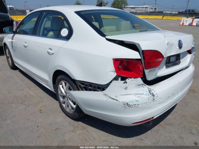 3VWD17AJ3EM443985 Volkswagen Jetta 1.8t Se