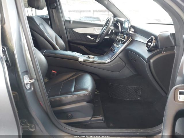 2019 MERCEDES-BENZ GLC 300 WDC0G4KB5KV183395 Photo 4