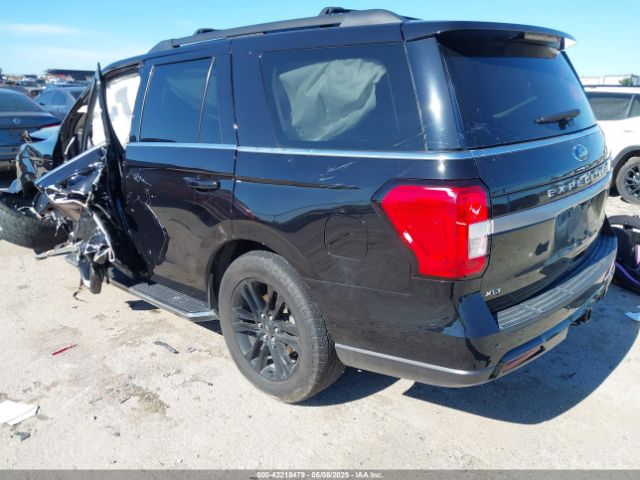 1FMJU1HTXNEA03300 Ford Expedition Xlt