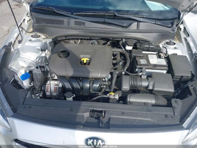 3KPF24AD0ME290833 KIA Forte Lxs