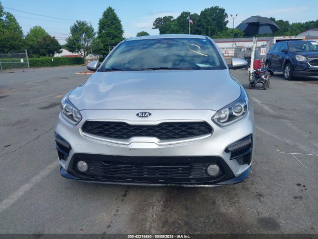 3KPF24AD0ME290833 KIA Forte Lxs