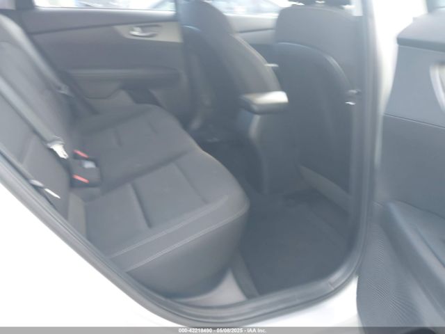 3KPF24AD0ME290833 KIA Forte Lxs
