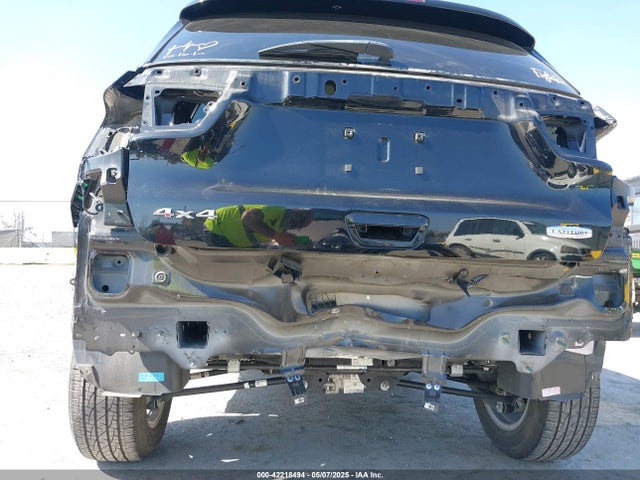 3C4NJDBB2JT418038 Jeep Compass
