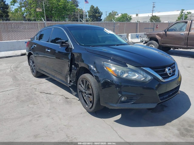 1N4AL3AP3HC265830 Nissan 2017