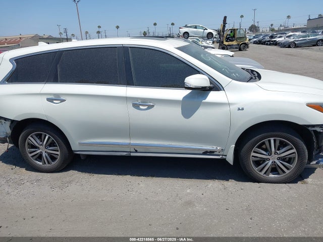 Infiniti 2019 2019 5N1DL0MN0KC569636 Image 14