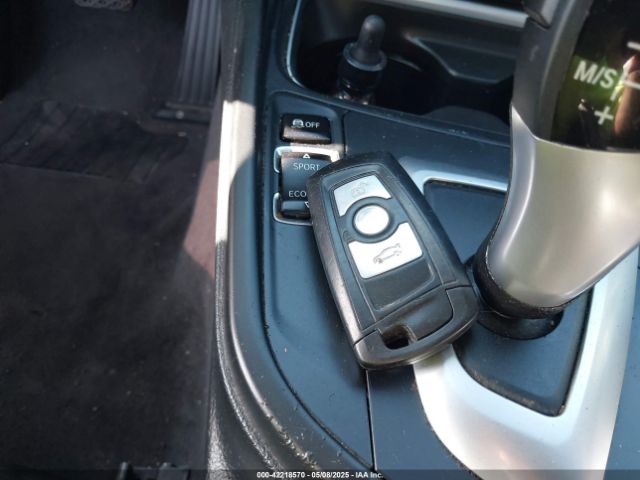 WBA3C3C50EPV90726 BMW 320i Xdrive