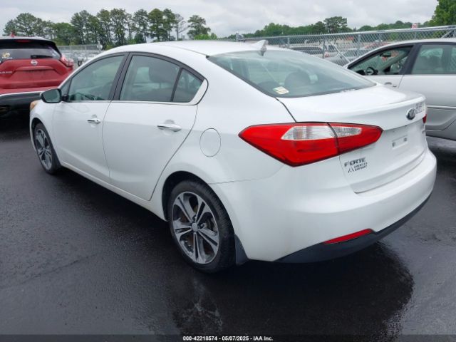 KNAFX4A8XE5121157 KIA FORTE EX