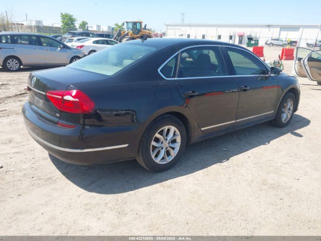 1VWAT7A39GC023988 Volkswagen Passat 1.8t S