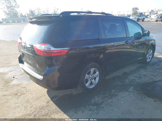 5TDKK3DC2FS615423 Toyota Sienna Le 8 Passenger