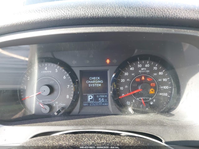 5TDKK3DC2FS615423 Toyota Sienna Le 8 Passenger
