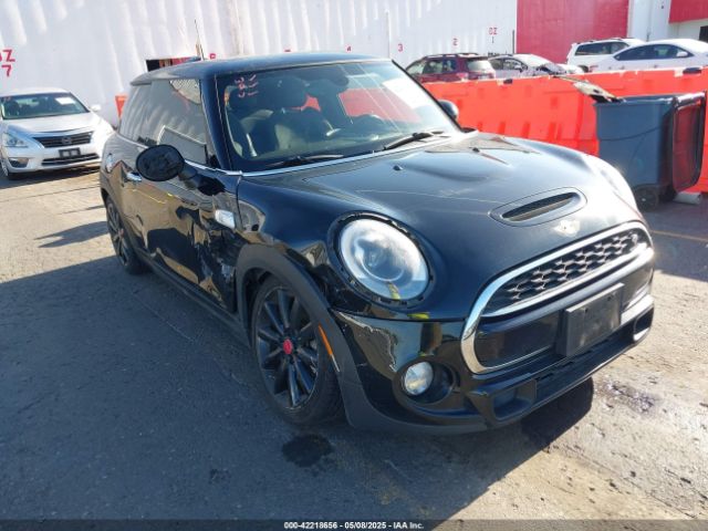 2015 MINI HARDTOP WMWXP7C52F2A59834
