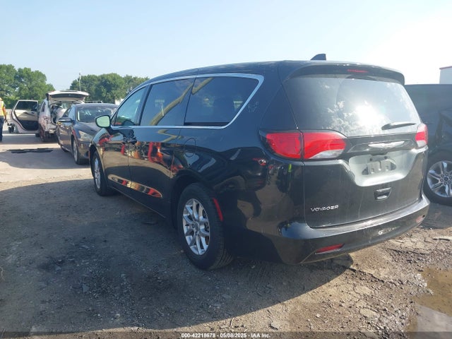 Chrysler Voyager Lx 2023 2C4RC1CG4PR534986 Image 3