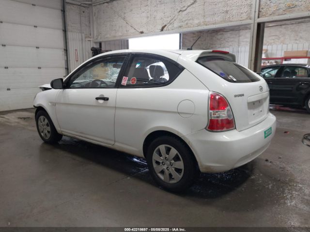 2011 HYUNDAI ACCENT KMHCM3ACXBU207112 Photo 2