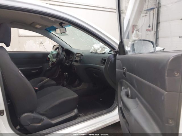 2011 HYUNDAI ACCENT KMHCM3ACXBU207112 Photo 4
