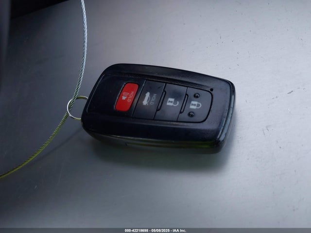 4T1BZ1HK0JU501096 Toyota Camry Xle V6