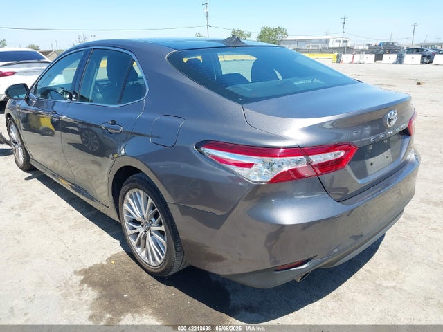 4T1BZ1HK0JU501096 Toyota Camry Xle V6