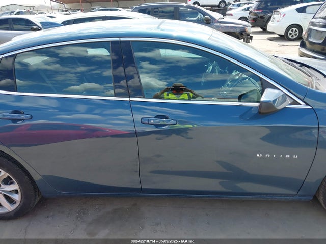 1G1ZD5ST1SF111729 Chevrolet Malibu Fwd 1lt