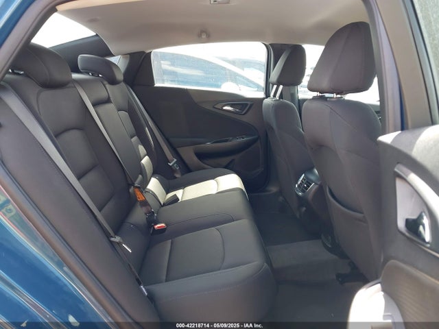 1G1ZD5ST1SF111729 Chevrolet Malibu Fwd 1lt