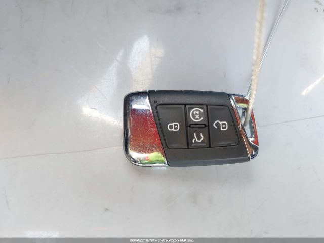 2022 VOLKSWAGEN ATLAS CROSS SPORT 1V2KE2CA8NC220310 Photo 10