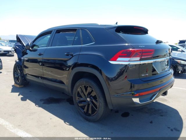 2022 VOLKSWAGEN ATLAS CROSS SPORT 1V2KE2CA8NC220310 Photo 2