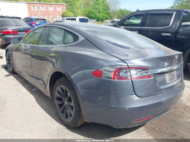 2019 TESLA MODEL S 5YJSA1E25KF336849 Photo 2