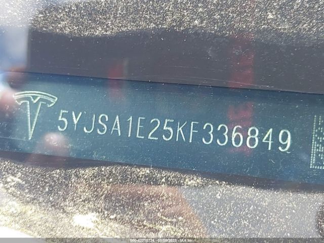 2019 TESLA MODEL S 5YJSA1E25KF336849 Photo 8
