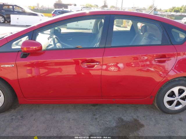 JTDKN3DU7F0437060 Toyota Prius Three