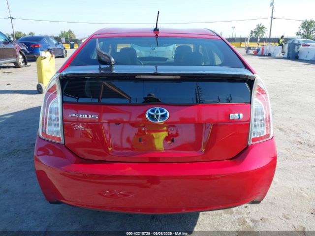 JTDKN3DU7F0437060 Toyota Prius Three