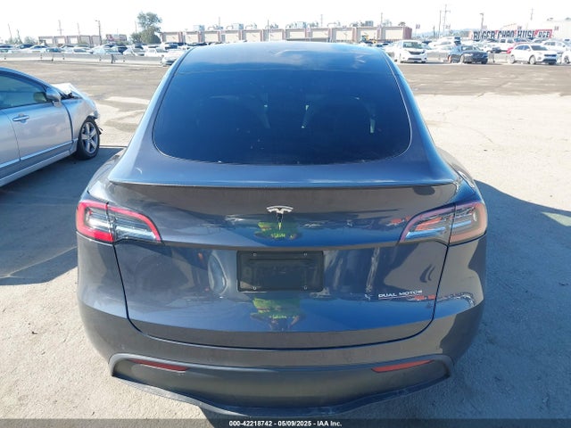 7SAYGDEF2NF490794 Tesla Model Y Performance Dual Motor All-wheel Drive