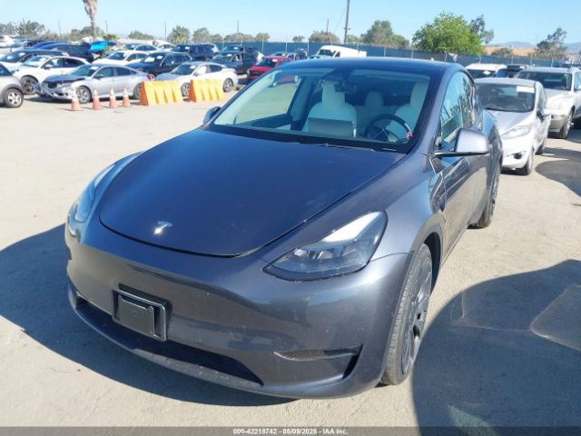 2022 TESLA MODEL Y 7SAYGDEF2NF490794 Photo 1