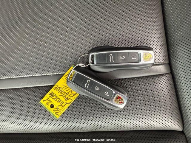 WP1AA2AYXMDA02563 Porsche Cayenne