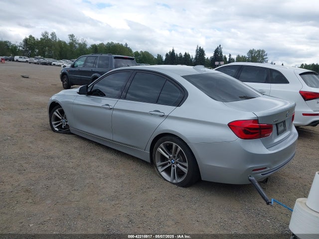 WBA8A3C36HK692592 BMW 320i Xdrive