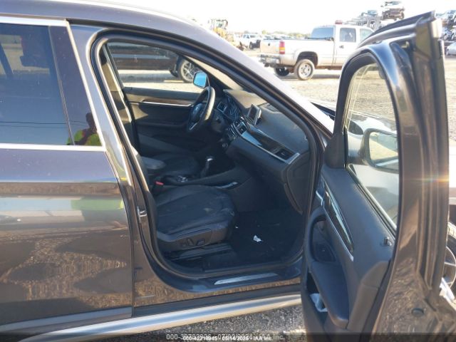 2016 BMW X1 WBXHT3C30GP886097 Photo 4