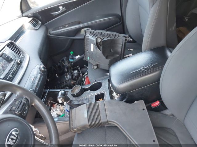 5XYPG4A59GG002460 KIA Sorento 3.3l Lx