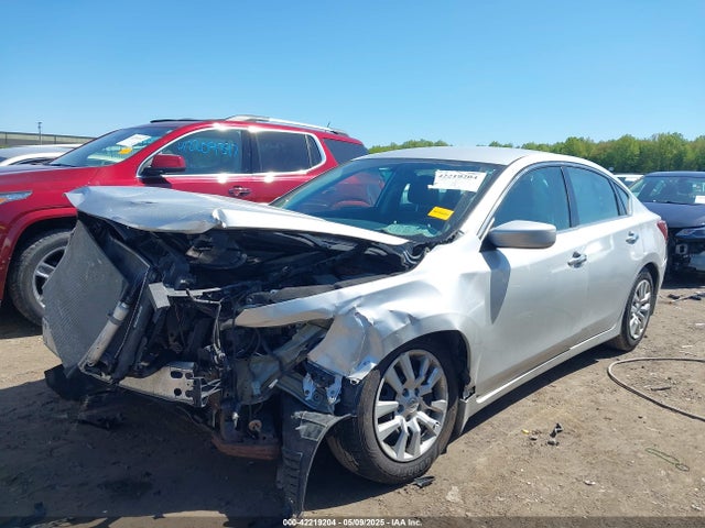 1N4AL3AP3HN328459 Nissan Altima 2.5 S