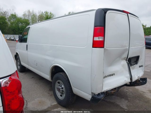 1GTW7AFP2N1139483 GMC Savana Cargo Rwd 2500 Regular Wheelbase Work Van